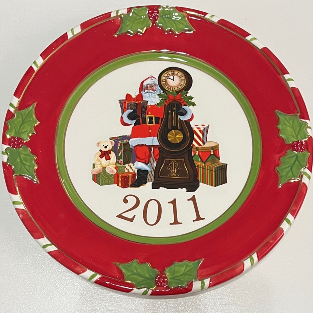 Christopher Radko Festive Santa Holiday Plate - Red and Green